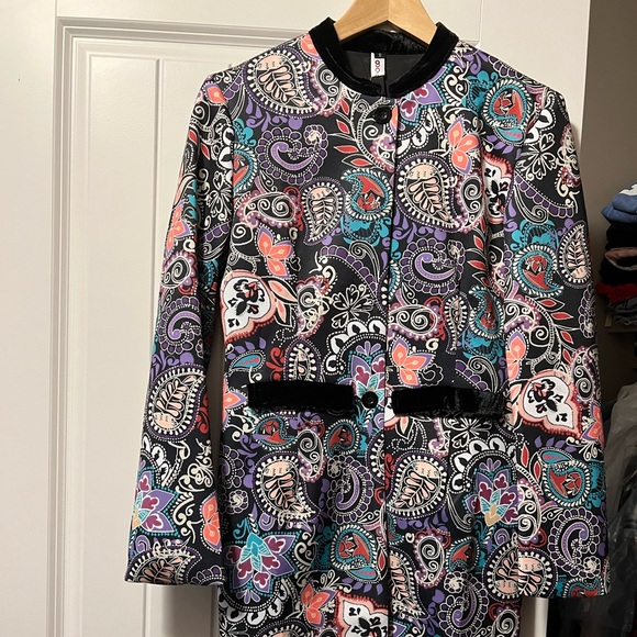 Light summer jacket - new with tags - size small - Picture 1 of 5